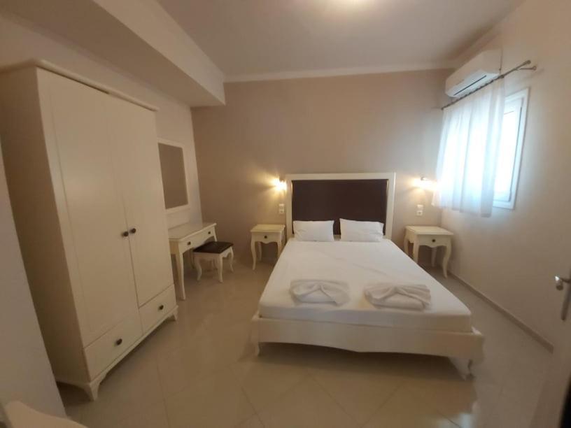 Konstantinos Apartments Ammoudia Exterior foto