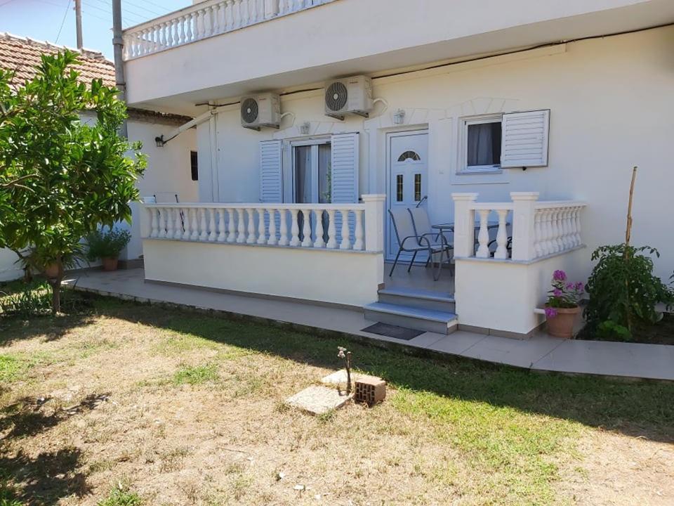 Konstantinos Apartments Ammoudia Habitación foto